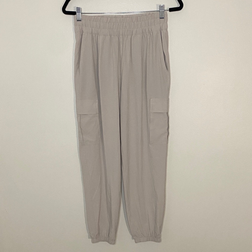 Vuori Villa Cargo Jogger Loungewear Activewear Cargo Taupe Off White  Small - Picture 2 of 8